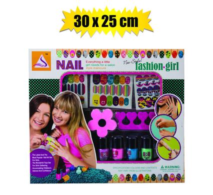 MAKE-UP GIFT SET POLISHES & ACCESSORIES 30x25cm