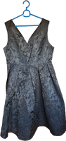 LADIES FASHION CLOTHING TO-CLEAR 100 UNITS